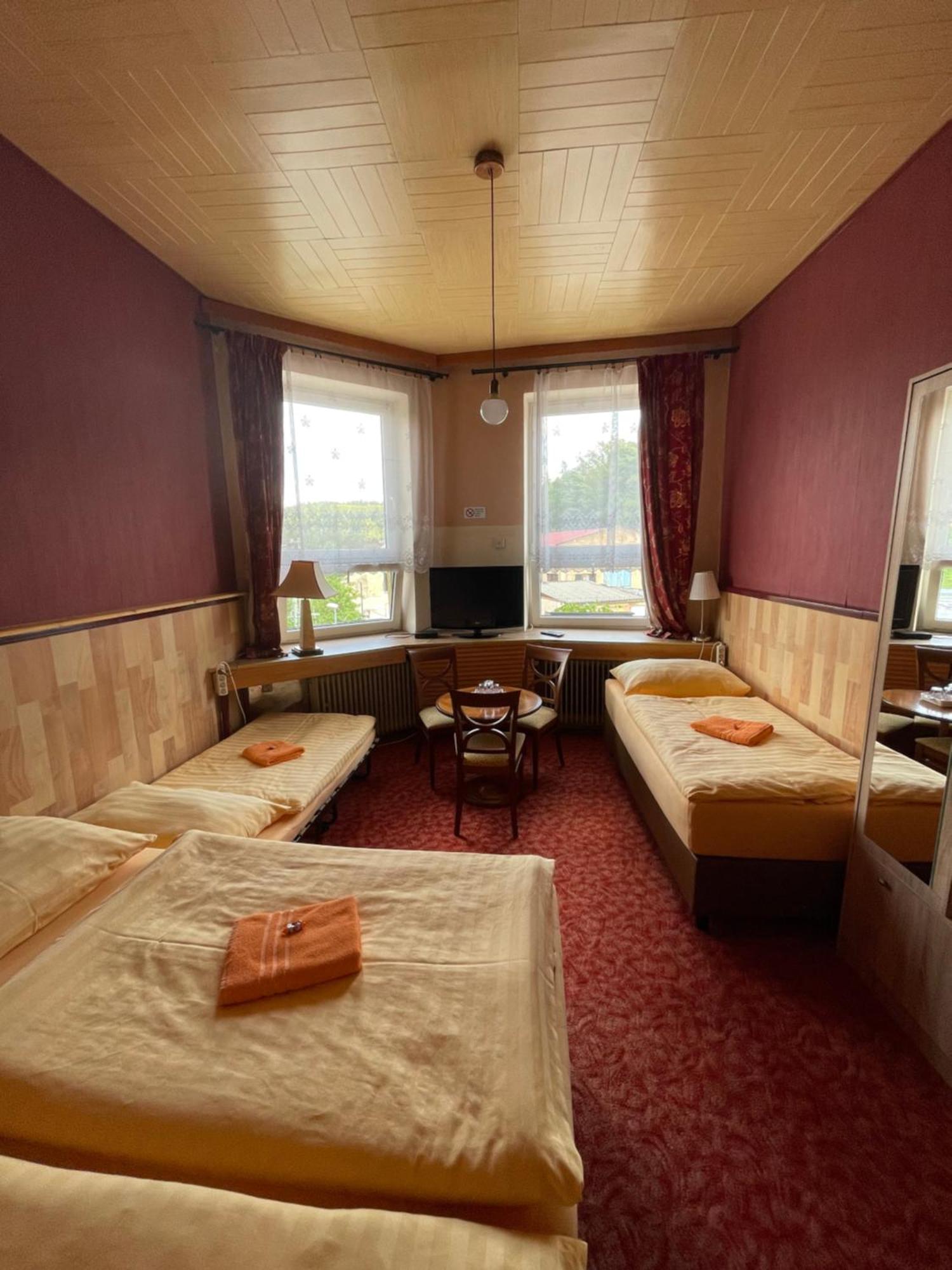 Hotel U Branky สชีโบร ภายนอก รูปภาพ