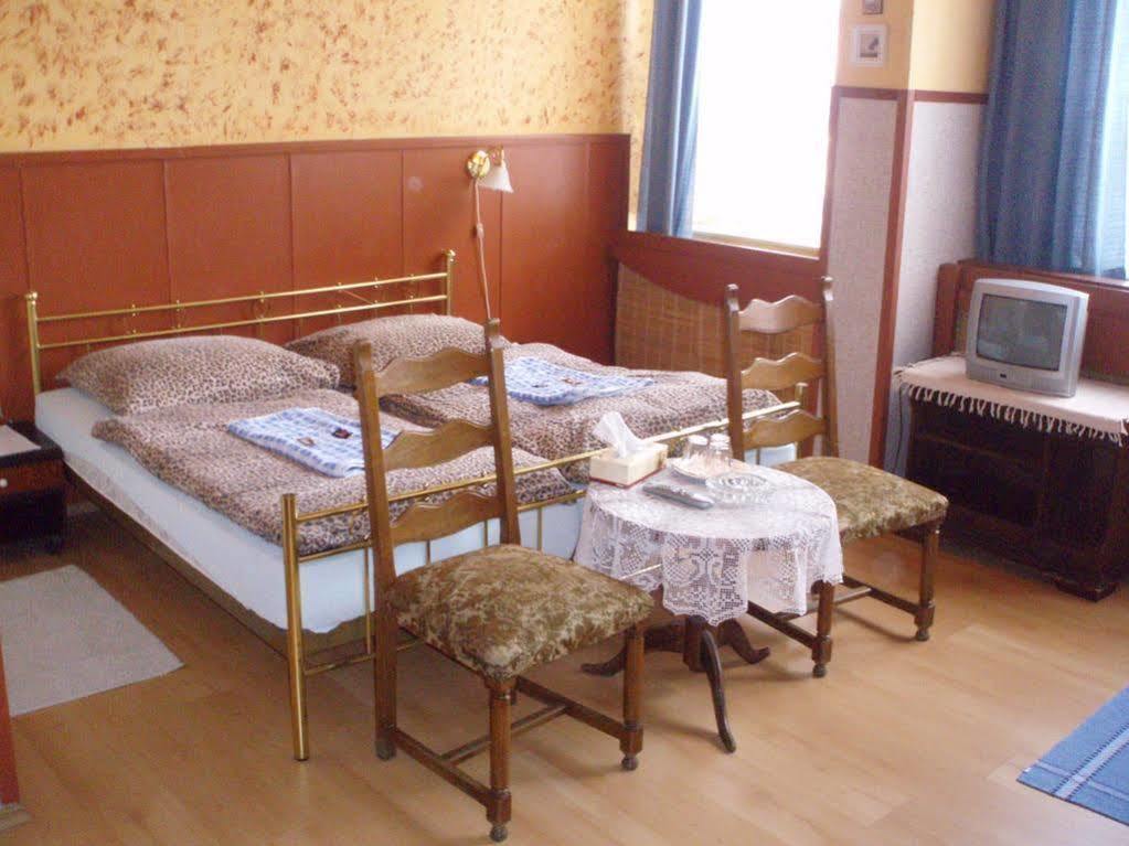 Hotel U Branky สชีโบร ภายนอก รูปภาพ