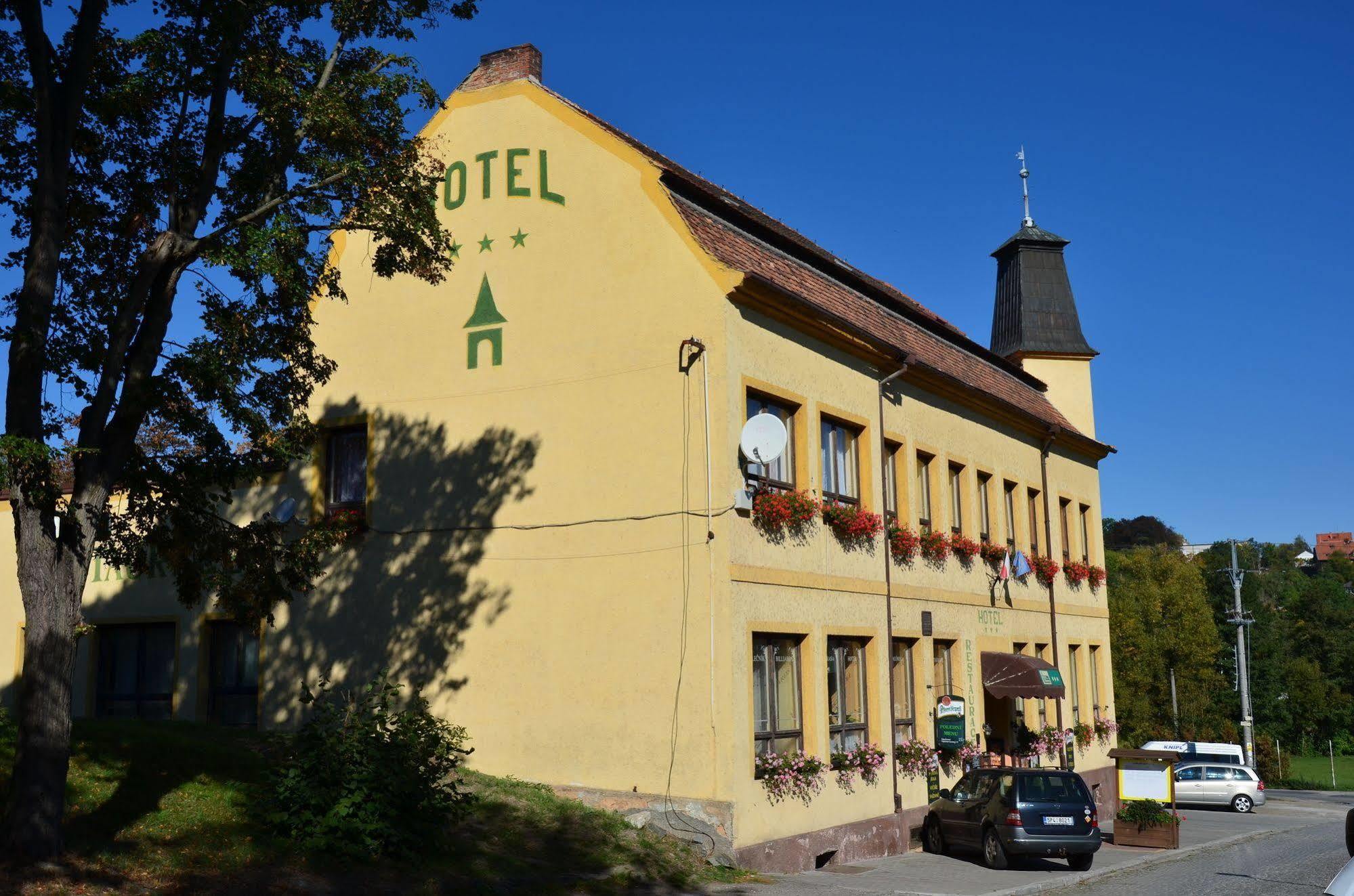 Hotel U Branky สชีโบร ภายนอก รูปภาพ